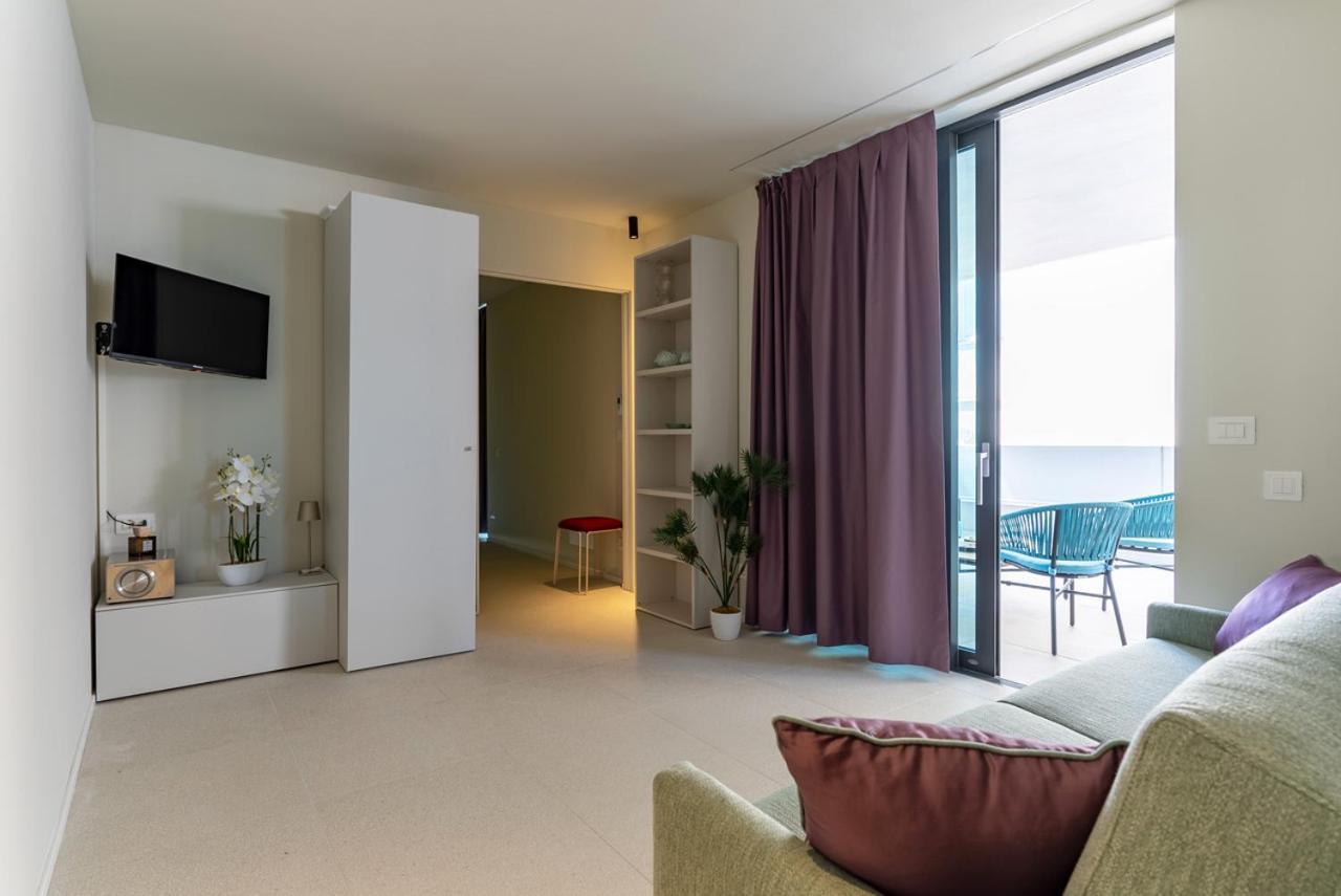 Aparthotel Zefiro Com Design, Large Terrace, Bike, Near Beach And Thermal Градо Экстерьер фото